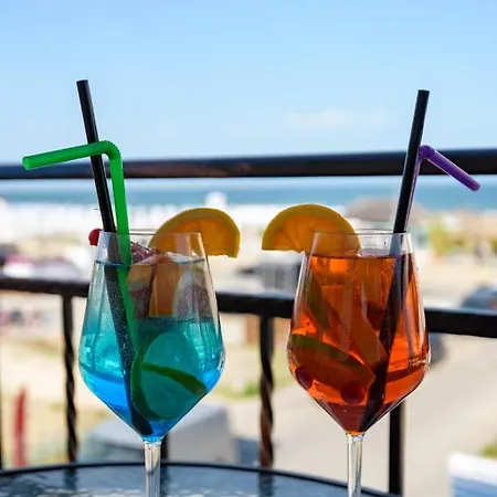 Salos Hotel