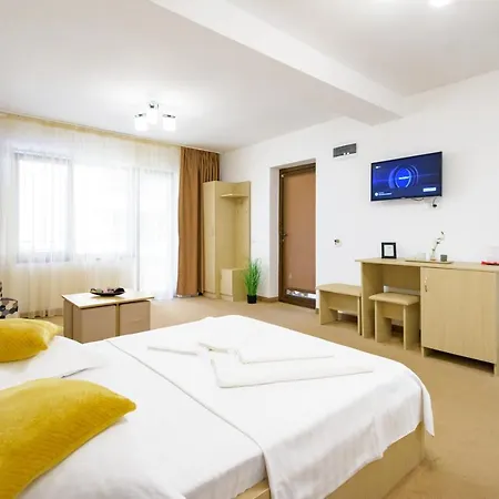 Hotel Salos 3*